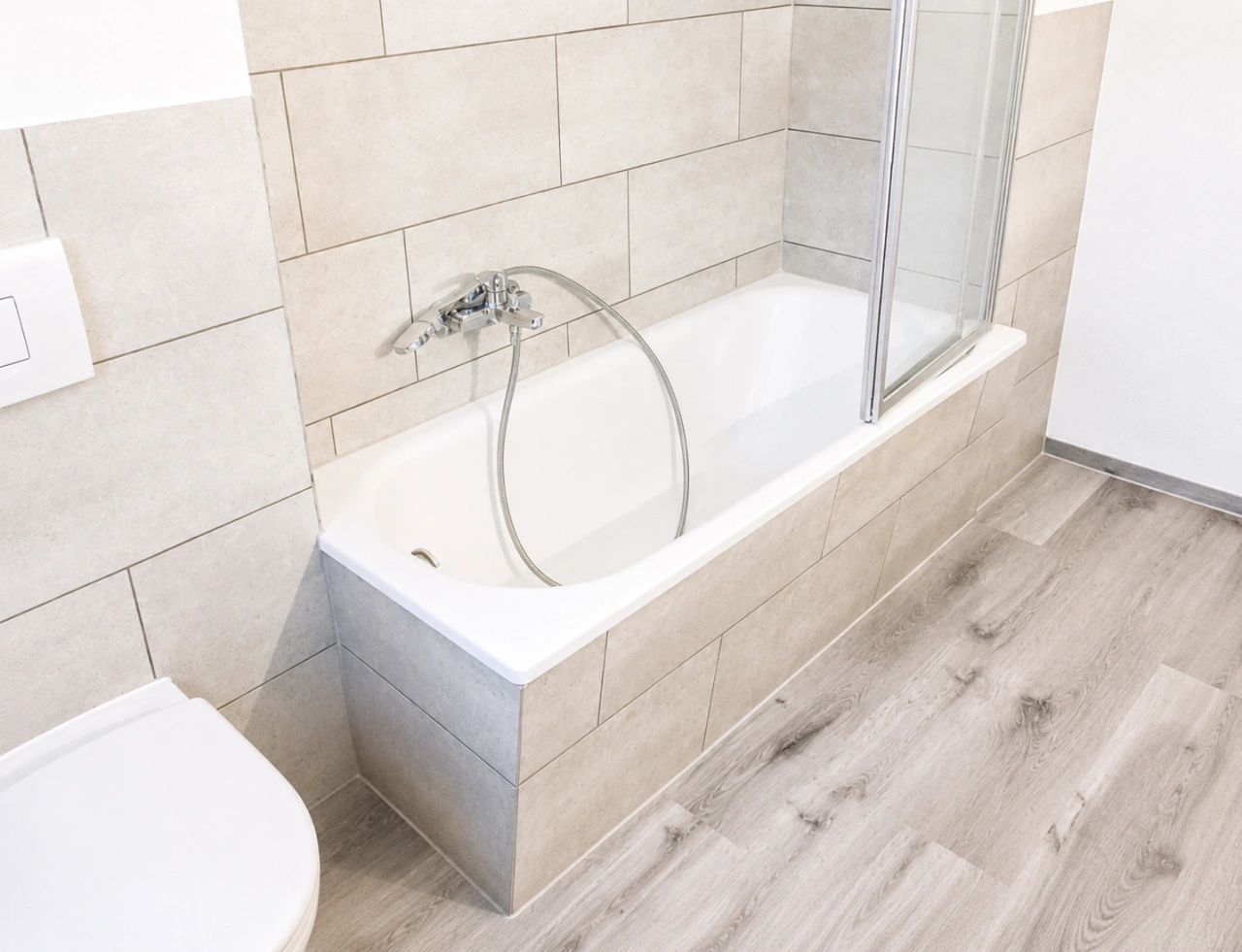 Rackwitz 1 - Badezimmer (1)