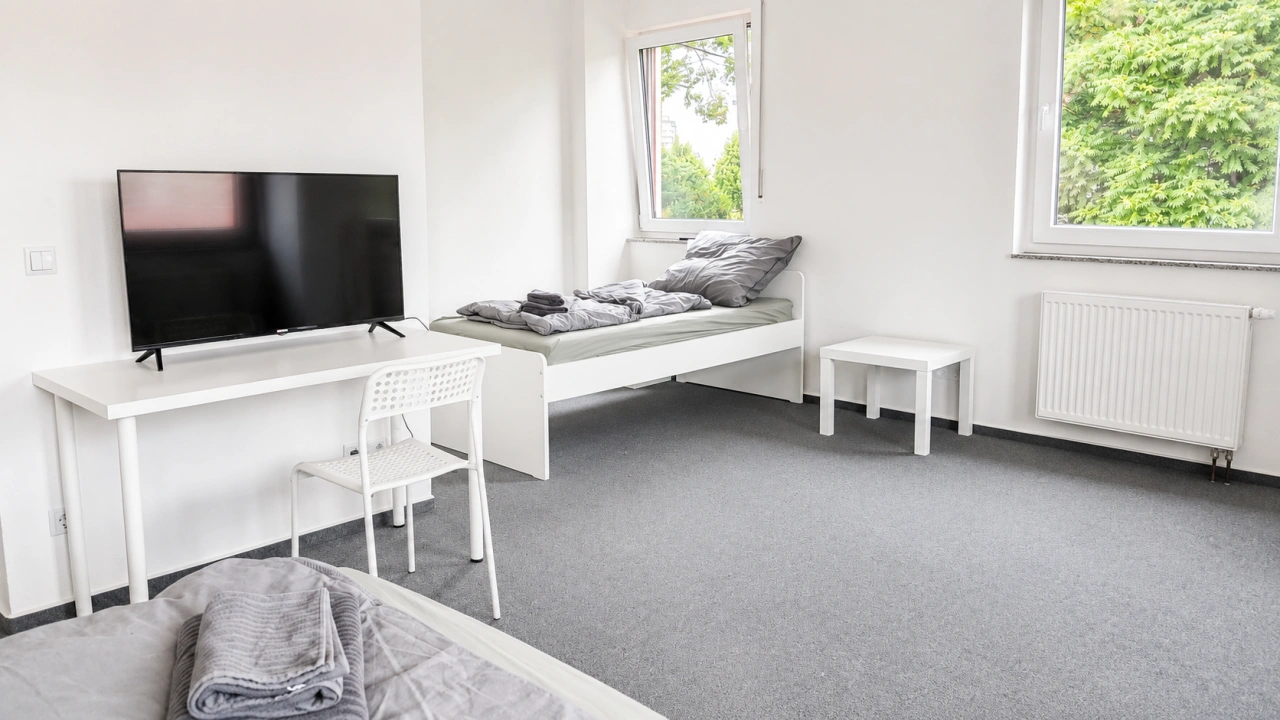 Leuna 1 - Schlafzimmer 1 Fernseher